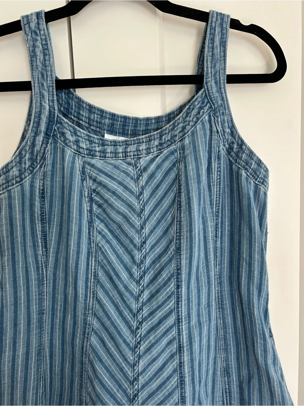 Chicos Striped Gauze Denim Sleeveless Blue Midi Dress, Size 4-6 - Picture 6 of 8